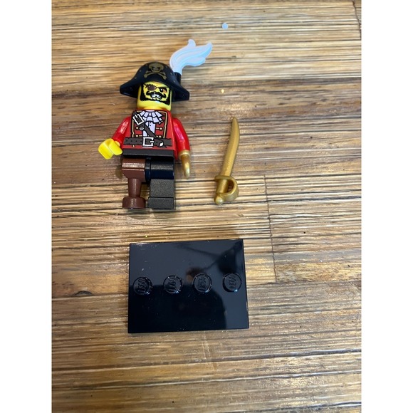 Lego Minifigure Series 8 Pirate Captain Retired Collectible - Picture 3 of 4